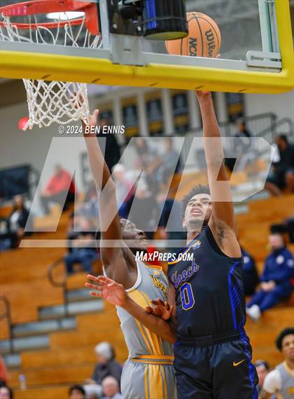 Thumbnail 2 in Chattahoochee @ Central Gwinnett (OTR Hoops:  Thanksgiving Showcase) photogallery.