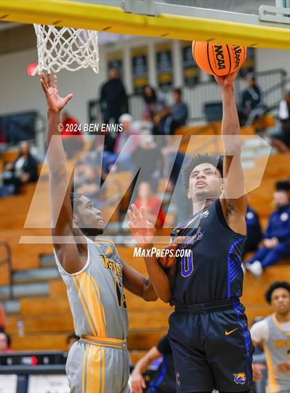 Thumbnail 3 in Chattahoochee @ Central Gwinnett (OTR Hoops:  Thanksgiving Showcase) photogallery.