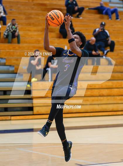 Thumbnail 2 in Chattahoochee @ Central Gwinnett (OTR Hoops:  Thanksgiving Showcase) photogallery.