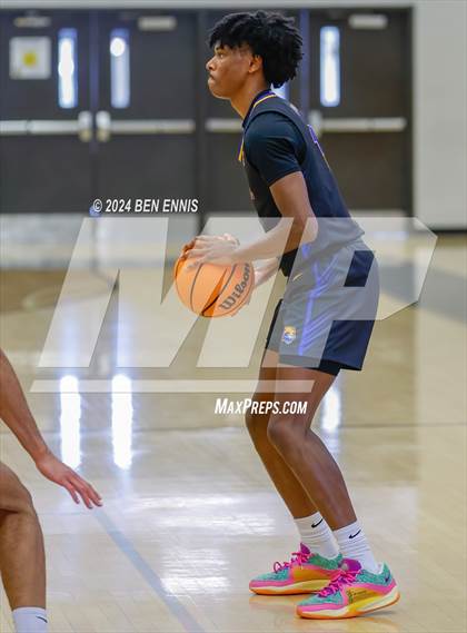 Thumbnail 2 in Chattahoochee @ Central Gwinnett (OTR Hoops:  Thanksgiving Showcase) photogallery.