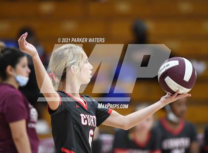 Thumbnail 3 in John Curtis Christian @ De La Salle photogallery.