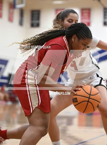 Thumbnail 2 in San Clemente vs. Orange Lutheran (Oxford Tournament) photogallery.