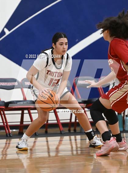 Thumbnail 2 in San Clemente vs. Orange Lutheran (Oxford Tournament) photogallery.