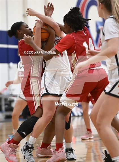 Thumbnail 1 in San Clemente vs. Orange Lutheran (Oxford Tournament) photogallery.
