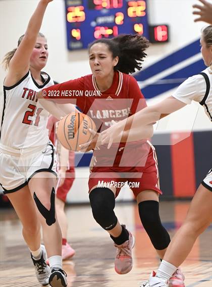 Thumbnail 1 in San Clemente vs. Orange Lutheran (Oxford Tournament) photogallery.
