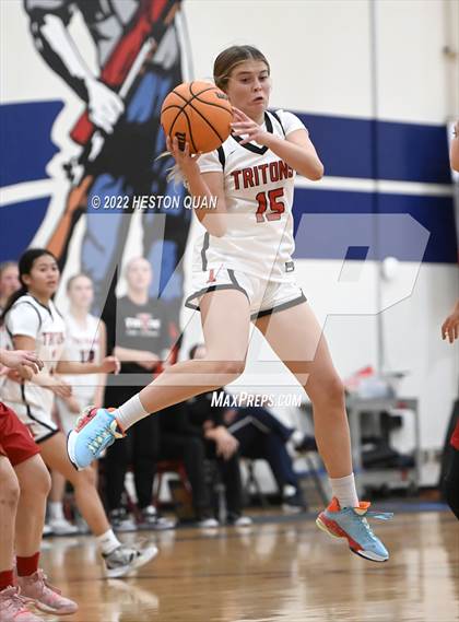 Thumbnail 2 in San Clemente vs. Orange Lutheran (Oxford Tournament) photogallery.