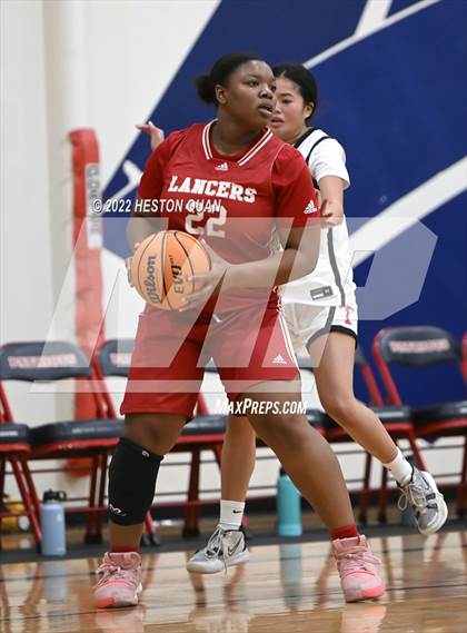 Thumbnail 2 in San Clemente vs. Orange Lutheran (Oxford Tournament) photogallery.