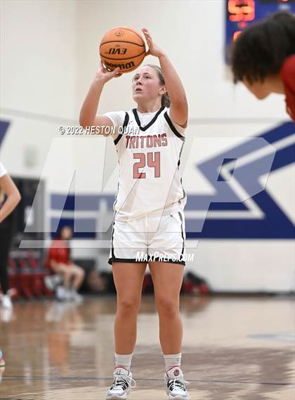 Thumbnail 2 in San Clemente vs. Orange Lutheran (Oxford Tournament) photogallery.