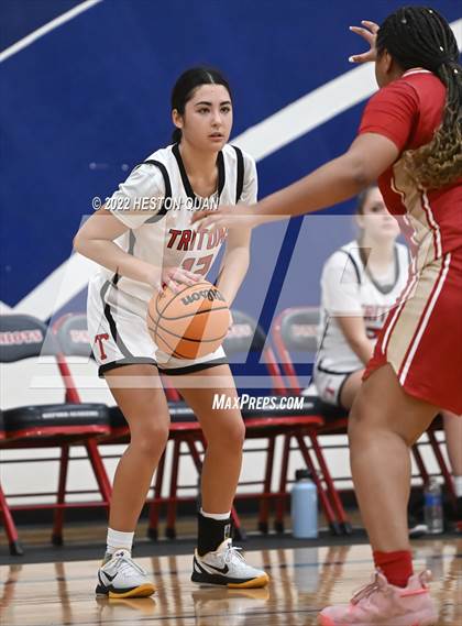 Thumbnail 1 in San Clemente vs. Orange Lutheran (Oxford Tournament) photogallery.