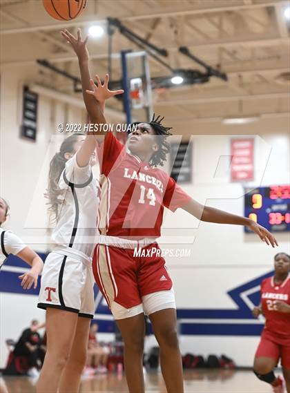 Thumbnail 2 in San Clemente vs. Orange Lutheran (Oxford Tournament) photogallery.