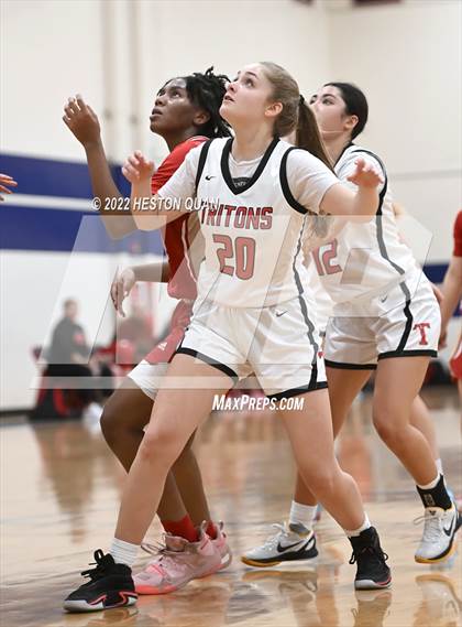 Thumbnail 3 in San Clemente vs. Orange Lutheran (Oxford Tournament) photogallery.
