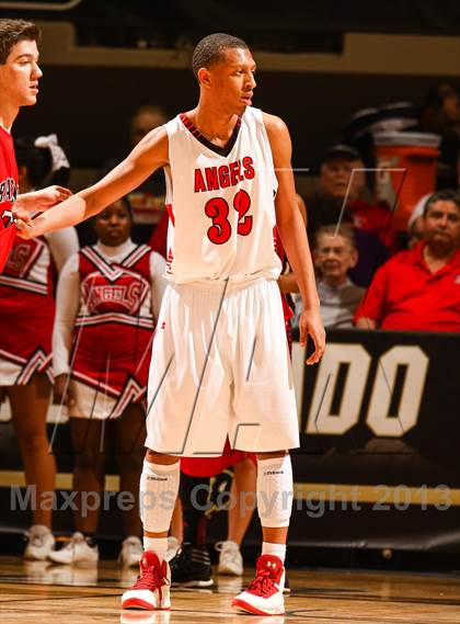 Thumbnail 1 in Denver East vs. Eaglecrest (CHSAA 5A Final) photogallery.