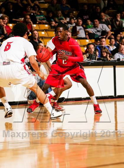 Thumbnail 1 in Denver East vs. Eaglecrest (CHSAA 5A Final) photogallery.