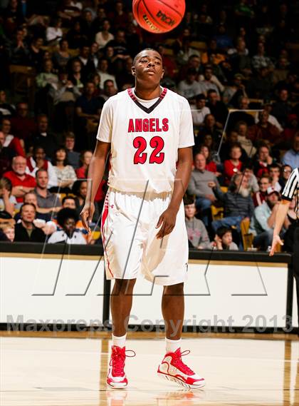 Thumbnail 1 in Denver East vs. Eaglecrest (CHSAA 5A Final) photogallery.