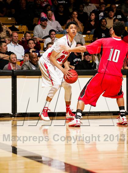 Thumbnail 3 in Denver East vs. Eaglecrest (CHSAA 5A Final) photogallery.