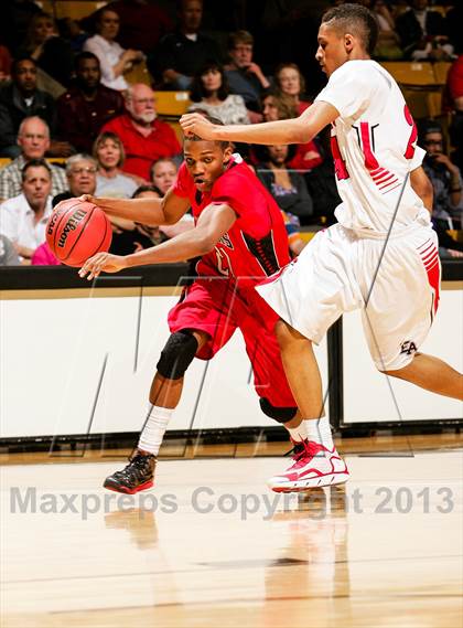 Thumbnail 1 in Denver East vs. Eaglecrest (CHSAA 5A Final) photogallery.