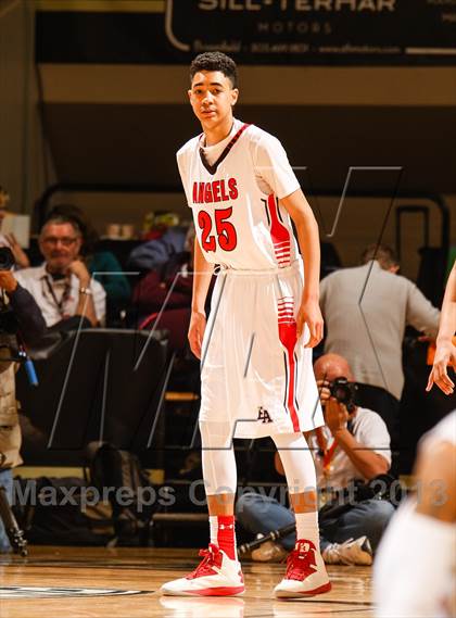 Thumbnail 2 in Denver East vs. Eaglecrest (CHSAA 5A Final) photogallery.