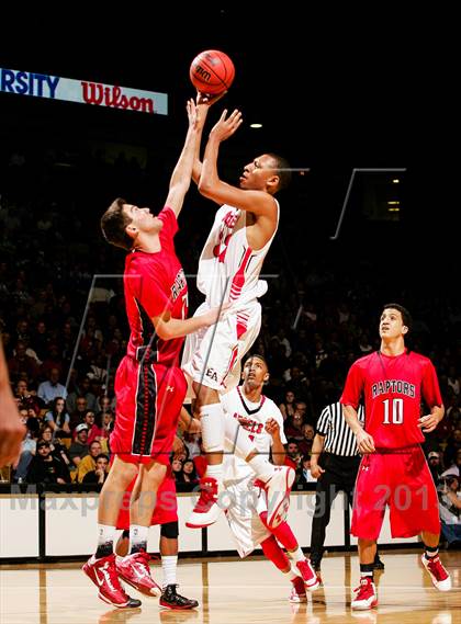 Thumbnail 1 in Denver East vs. Eaglecrest (CHSAA 5A Final) photogallery.