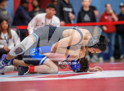 Thumbnail 1 in NIAA 4A Semifinals photogallery.