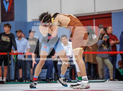 Thumbnail 2 in NIAA 4A Semifinals photogallery.