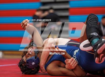 Thumbnail 2 in NIAA 4A Semifinals photogallery.