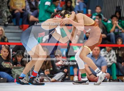 Thumbnail 2 in NIAA 4A Semifinals photogallery.