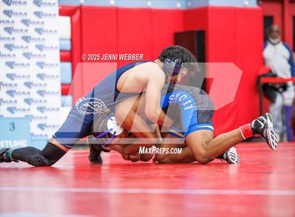 Thumbnail 3 in NIAA 4A Semifinals photogallery.