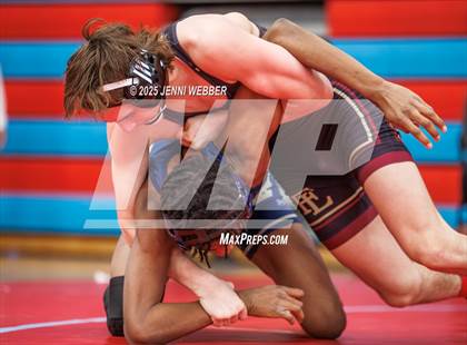 Thumbnail 2 in NIAA 4A Semifinals photogallery.
