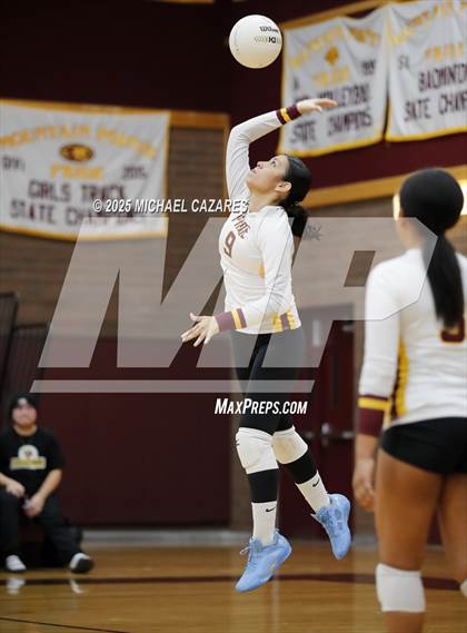 Thumbnail 2 in JV: Notre Dame Prep @ Mountain Pointe photogallery.
