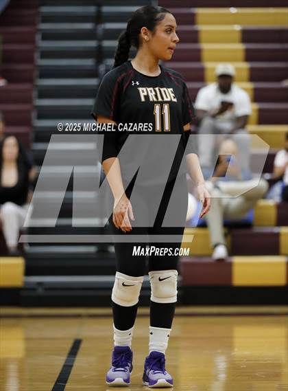 Thumbnail 3 in JV: Notre Dame Prep @ Mountain Pointe photogallery.