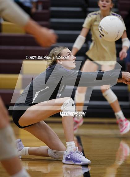 Thumbnail 3 in JV: Notre Dame Prep @ Mountain Pointe photogallery.