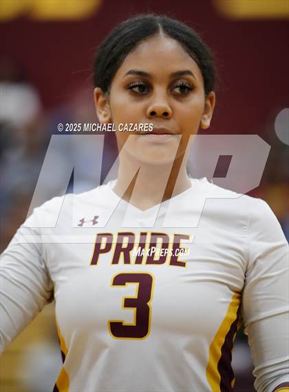 Thumbnail 3 in JV: Notre Dame Prep @ Mountain Pointe photogallery.