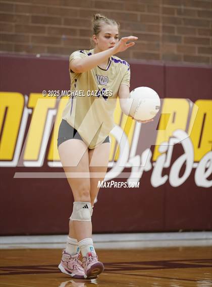 Thumbnail 1 in JV: Notre Dame Prep @ Mountain Pointe photogallery.