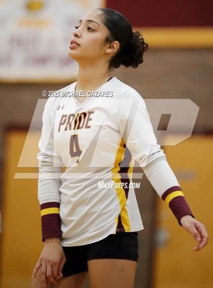 Thumbnail 1 in JV: Notre Dame Prep @ Mountain Pointe photogallery.