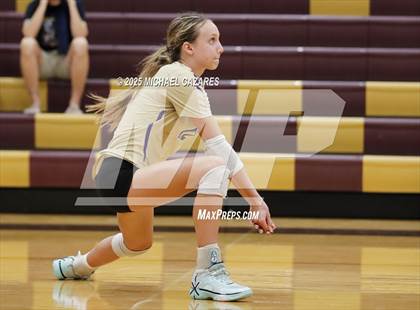 Thumbnail 2 in JV: Notre Dame Prep @ Mountain Pointe photogallery.