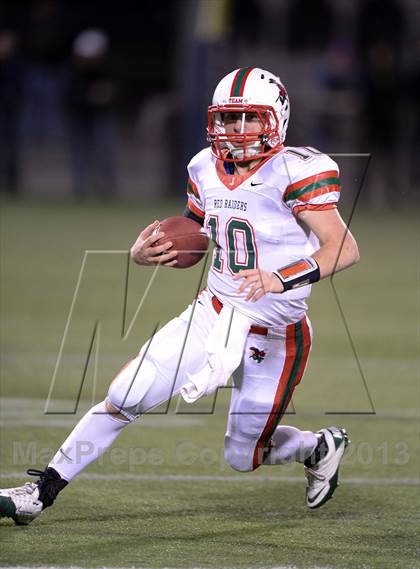 Thumbnail 2 in Aquinas vs. Jamestown (NYSPHSAA Class AA Quarterfinal) photogallery.