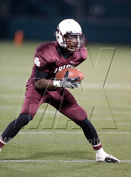 Thumbnail 2 in Aquinas vs. Jamestown (NYSPHSAA Class AA Quarterfinal) photogallery.