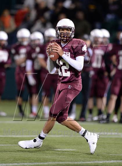 Thumbnail 1 in Aquinas vs. Jamestown (NYSPHSAA Class AA Quarterfinal) photogallery.