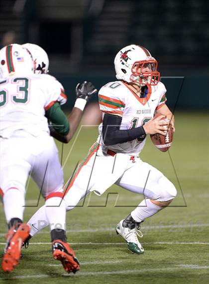 Thumbnail 2 in Aquinas vs. Jamestown (NYSPHSAA Class AA Quarterfinal) photogallery.