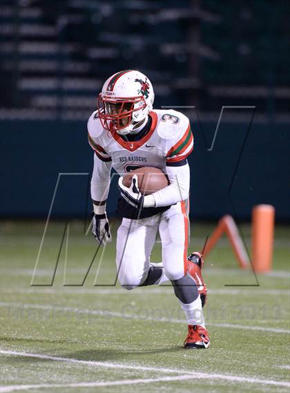 Thumbnail 3 in Aquinas vs. Jamestown (NYSPHSAA Class AA Quarterfinal) photogallery.