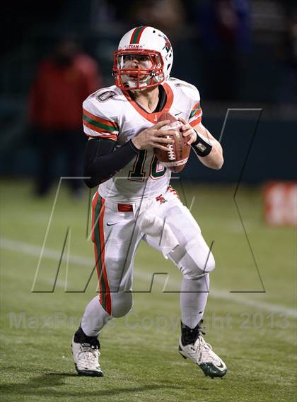 Thumbnail 2 in Aquinas vs. Jamestown (NYSPHSAA Class AA Quarterfinal) photogallery.