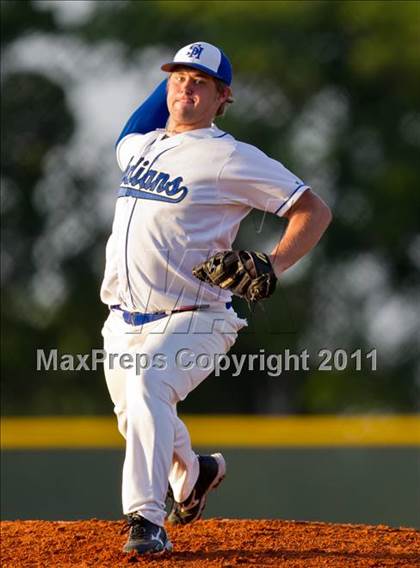 Thumbnail 3 in Sacred Heart Halletsville vs The Woodlands Christian Academy photogallery.
