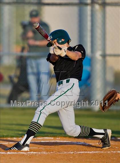 Thumbnail 3 in Sacred Heart Halletsville vs The Woodlands Christian Academy photogallery.
