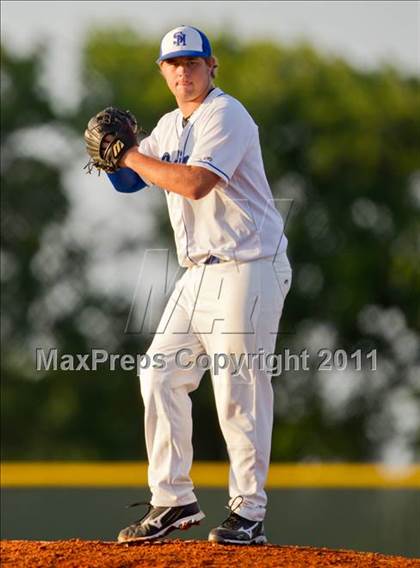 Thumbnail 2 in Sacred Heart Halletsville vs The Woodlands Christian Academy photogallery.