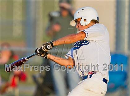 Thumbnail 2 in Sacred Heart Halletsville vs The Woodlands Christian Academy photogallery.