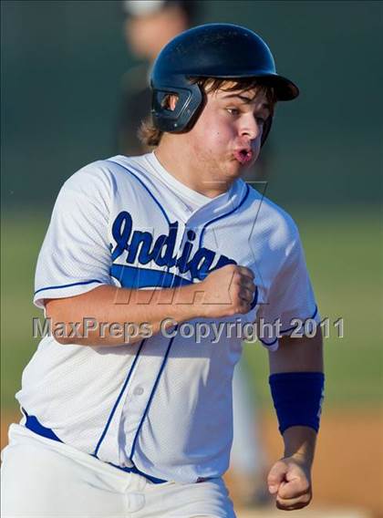 Thumbnail 1 in Sacred Heart Halletsville vs The Woodlands Christian Academy photogallery.