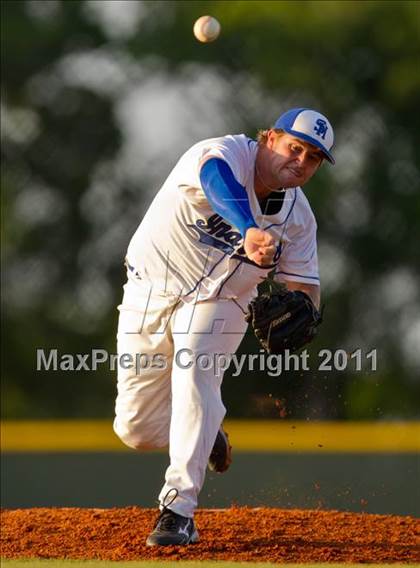 Thumbnail 1 in Sacred Heart Halletsville vs The Woodlands Christian Academy photogallery.