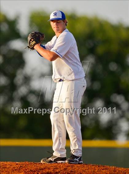 Thumbnail 3 in Sacred Heart Halletsville vs The Woodlands Christian Academy photogallery.