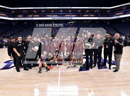 Thumbnail 1 in Bishop Alemany (CIF State D3 Awards) photogallery.