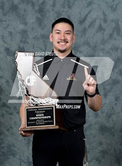 Thumbnail 1 in Bishop Alemany (CIF State D3 Awards) photogallery.